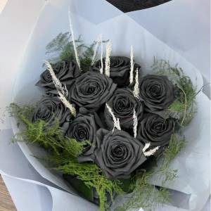 Букет 9 черных роз с оформлением R823